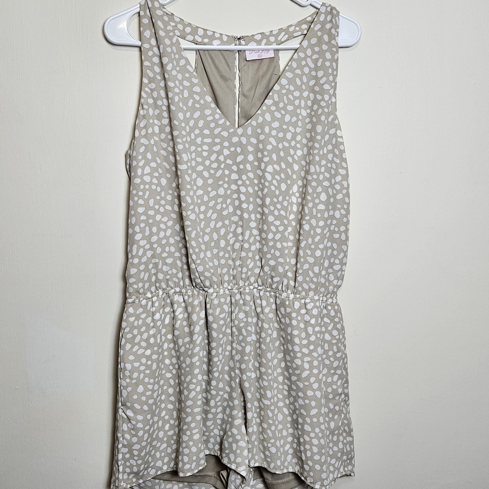 Pink Lily XL Sleeveless‎ Printed Romper Beige White Elastic Waist